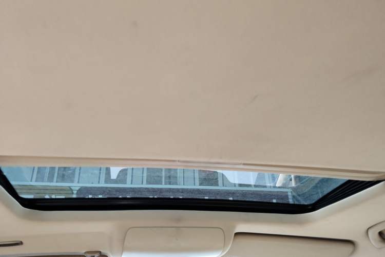 Used Volkswagen Touran 2011 1.4T DSG ZhiZhen Edition 5 Seats Headliner