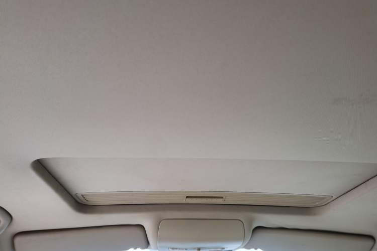 Used Volkswagen Touran 2011 1.4T Manual Zhiya Edition 5 Seats Headliner