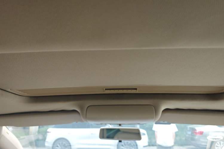 Used Volkswagen Touran 2011 1.4T DSG ZhiZhen Edition 5 Seats Headliner