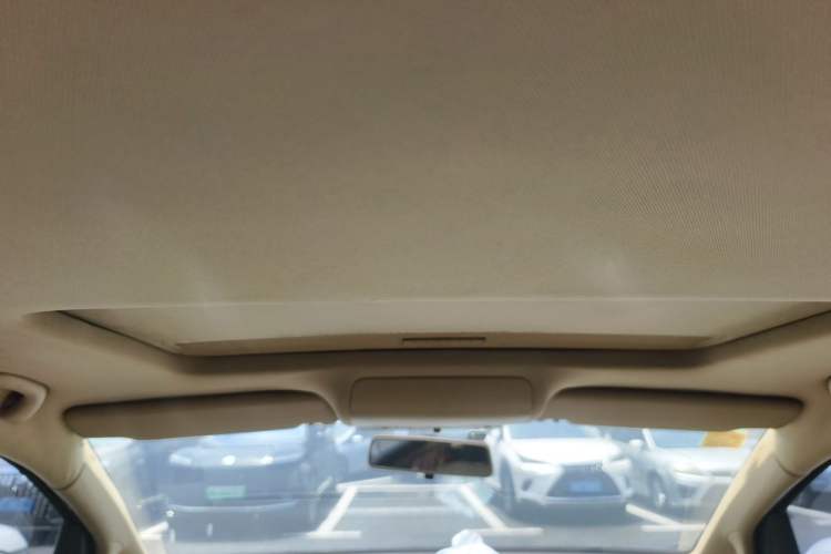 Used Volkswagen Touran 2011 1.4T DSG Zhiya Edition 5 Seats Headliner