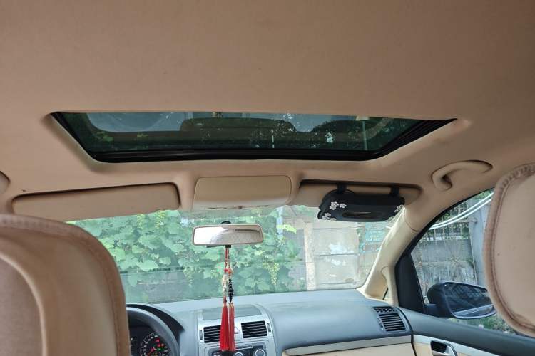 Used Volkswagen Touran 2011 1.4T DSG Zhiya Edition 5 Seats Headliner