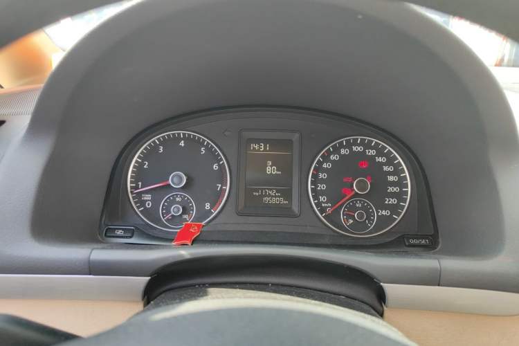 Used Volkswagen Touran 2011 1.4T Manual Zhiya Edition 5 Seats Instrument Cluster
