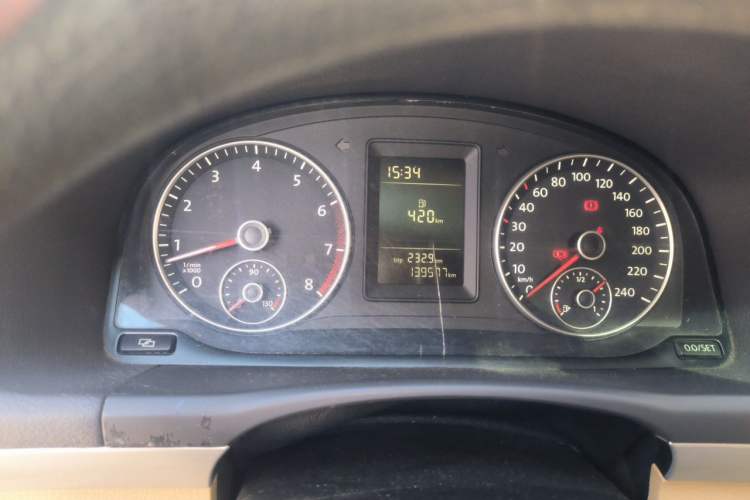 Used Volkswagen Touran 2011 1.4T Manual Zhiya Edition 5 Seats Instrument Cluster
