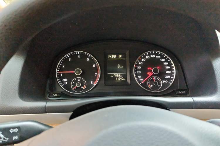 Used Volkswagen Touran 2011 1.4T DSG Zhiya Edition 5 Seats Instrument Cluster