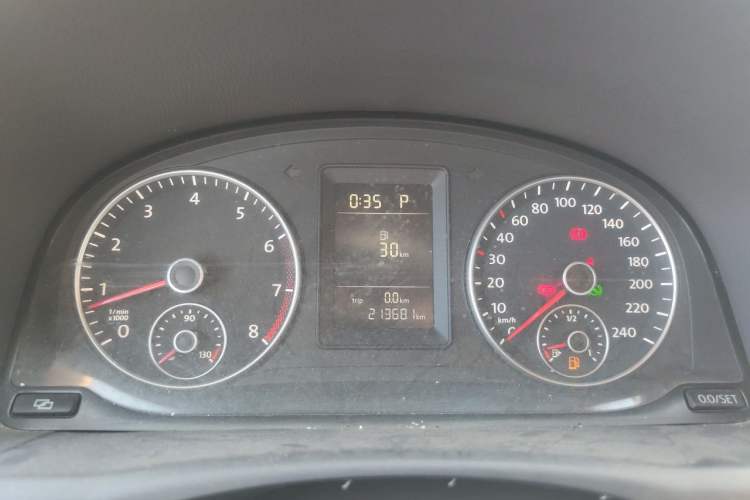 Used Volkswagen Touran 2011 1.4T DSG Zhiya Edition 5 Seats Instrument Cluster