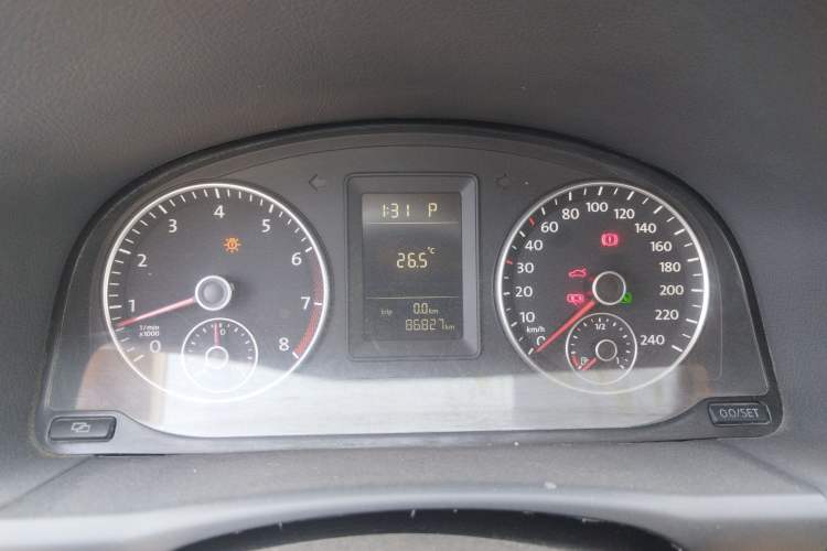 Used Volkswagen Touran 2011 1.4T DSG Zhiya Edition 5 Seats Instrument Cluster