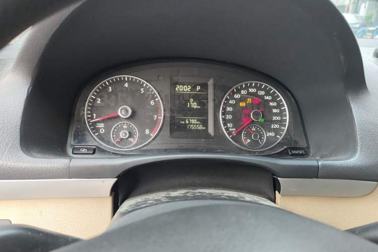Used Volkswagen Touran 2011 1.4T DSG Zhiya Edition 5 Seats Instrument Cluster
