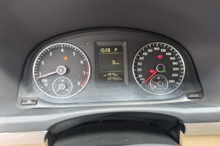 Used Volkswagen Touran 2011 1.4T DSG Zhiya Edition 5 Seats Instrument Cluster