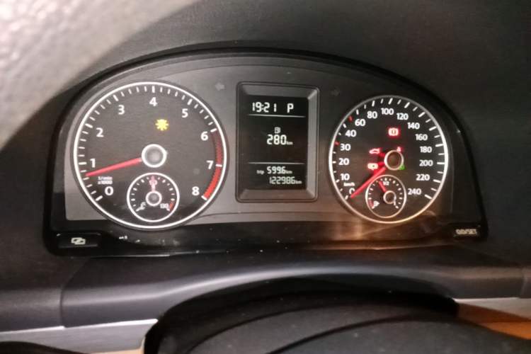 Used Volkswagen Touran 2011 1.4T DSG Zhiya Edition 5 Seats Instrument Cluster
