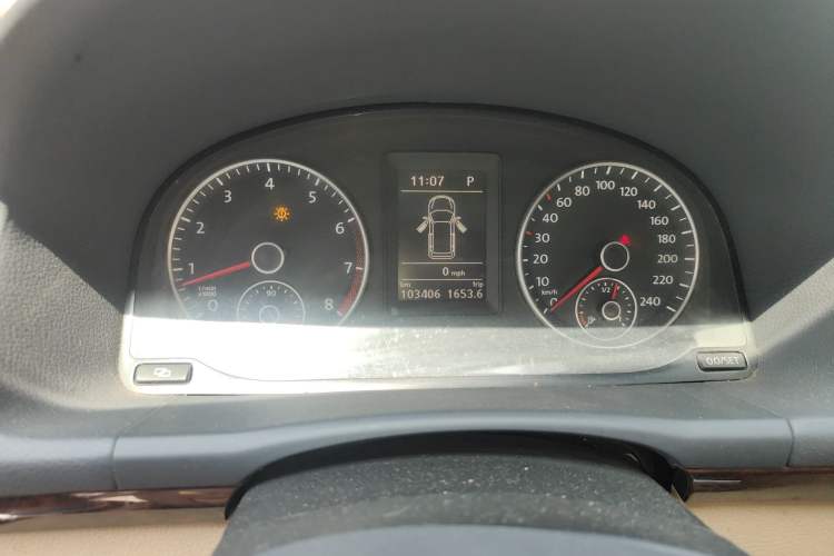 Used Volkswagen Touran 2011 1.4T DSG ZhiZhen Edition 5 Seats Instrument Cluster