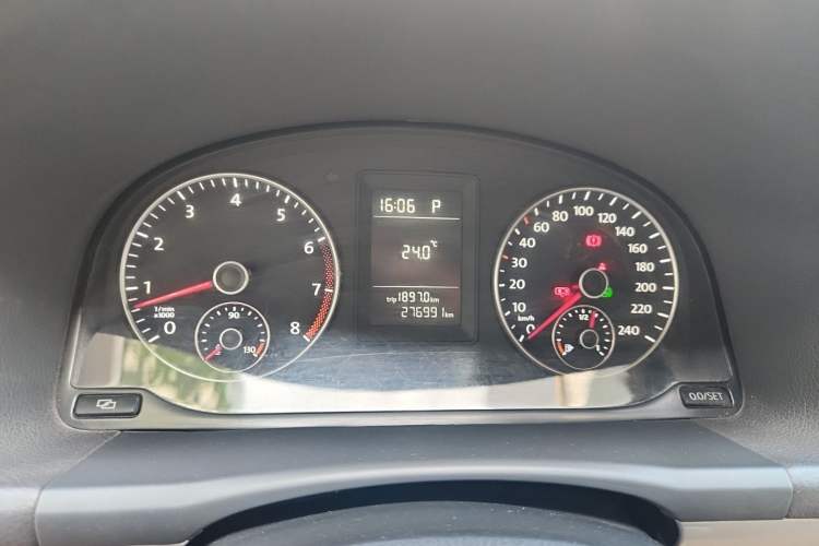 Used Volkswagen Touran 2011 1.4T DSG Zhiya Edition 5 Seats Instrument Cluster