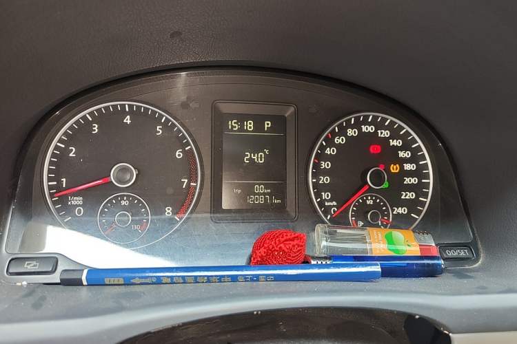 Used Volkswagen Touran 2011 1.4T DSG Zhiya Edition 5 Seats Instrument Cluster