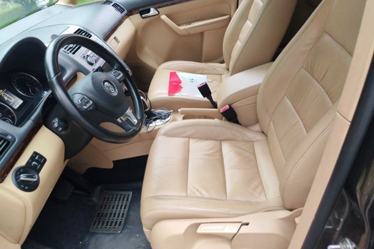 Used Volkswagen Touran 2011 1.4T DSG ZhiZhen Edition 5 Seats Left Front Seat
