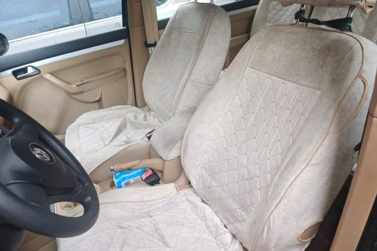 Used Volkswagen Touran 2011 1.4T Manual ZhiShang Edition 5-seater Left Front Seat