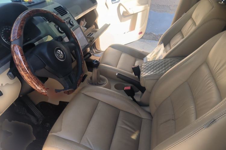 Used Volkswagen Touran 2011 1.4T Manual Zhiya Edition 5 Seats Left Front Seat
