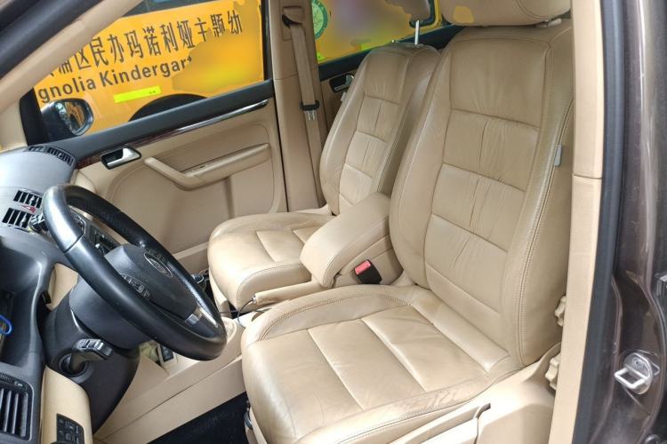 Used Volkswagen Touran 2011 1.4T Manual ZhiZhen Edition 5 Seats Left Front Seat