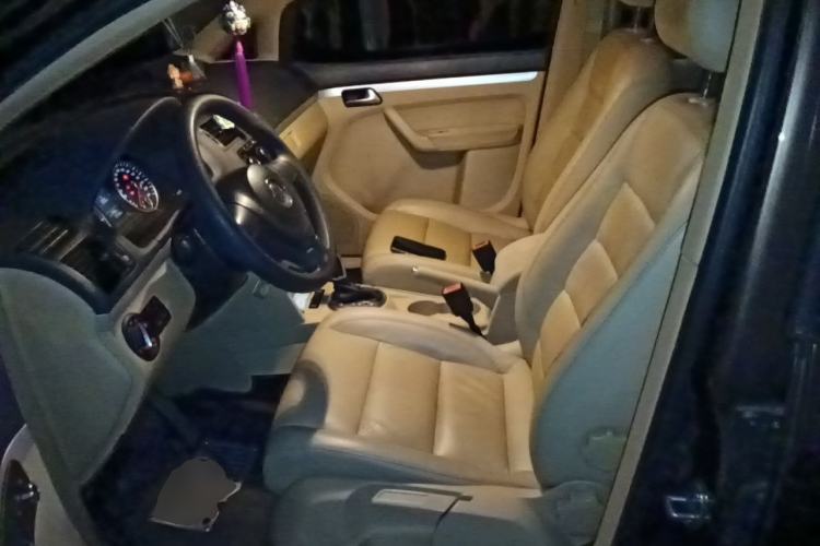 Used Volkswagen Touran 2011 1.4T DSG Zhiya Edition 5 Seats Left Front Seat