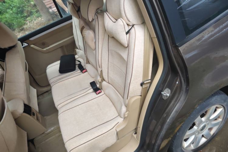 Used Volkswagen Touran 2011 1.4T Manual ZhiShang Edition 5-seater Left Rear Seat