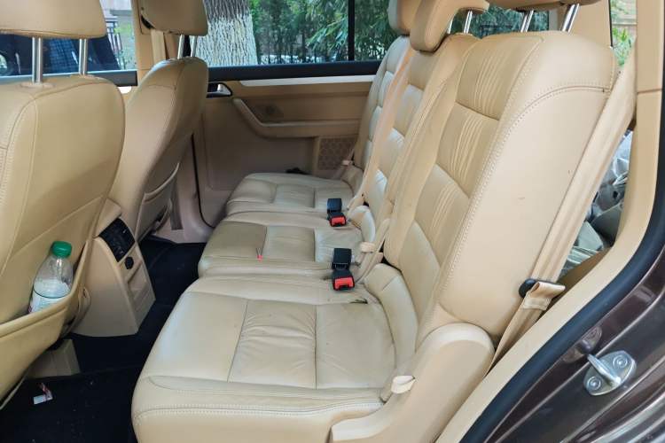 Used Volkswagen Touran 2011 1.4T DSG Zhiya Edition 5 Seats Left Rear Seat