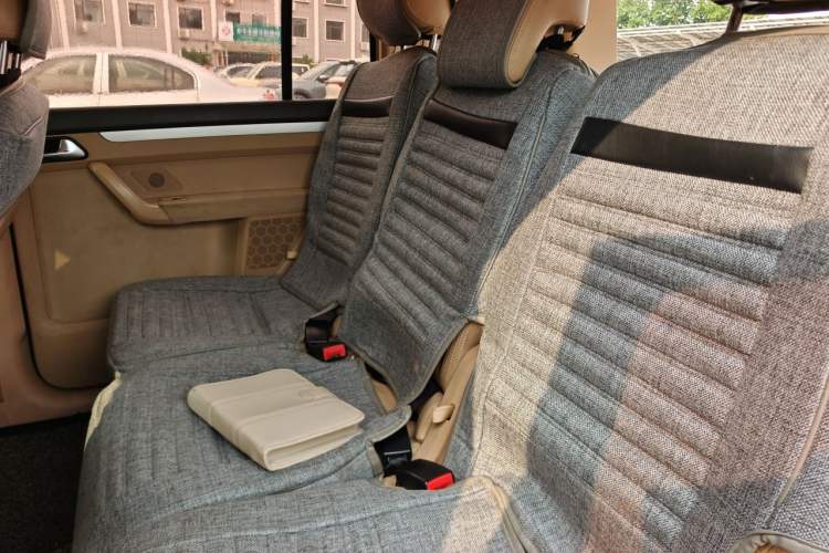 Used Volkswagen Touran 2011 1.4T DSG Zhiya Edition 5 Seats Left Rear Seat