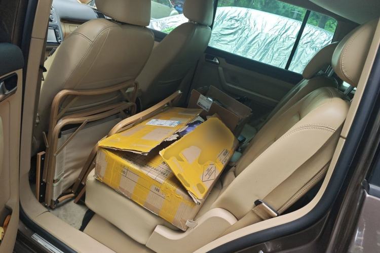 Used Volkswagen Touran 2011 1.4T DSG ZhiZhen Edition 5 Seats Left Rear Seat