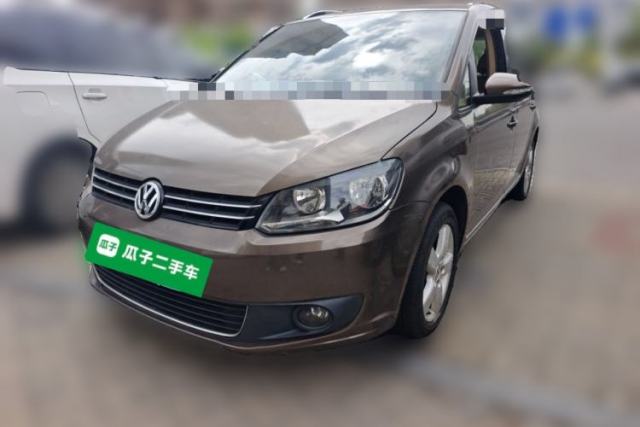 Ojetý Volkswagen Touran 2011 1.4T DSG Zhiya Edition 5 Seats