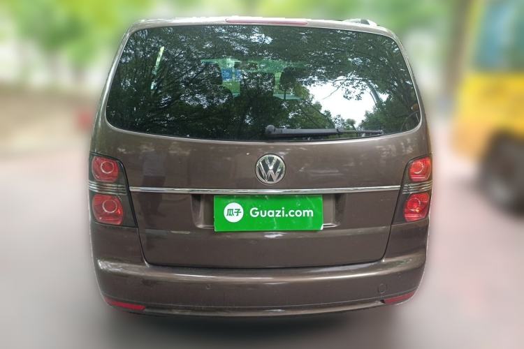Used Volkswagen Touran 2011 1.4T Manual ZhiZhen Edition 5 Seats Rear