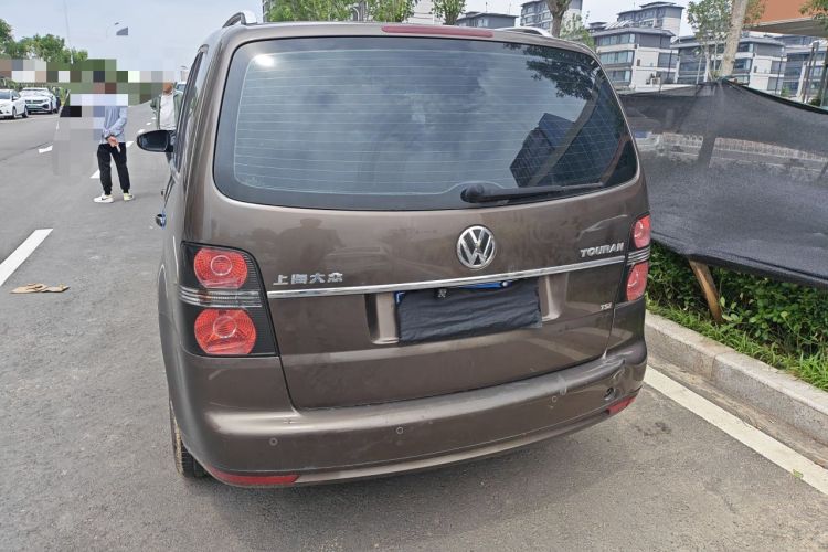 Used Volkswagen Touran 2011 1.4T Manual ZhiShang Edition 5-seater Rear