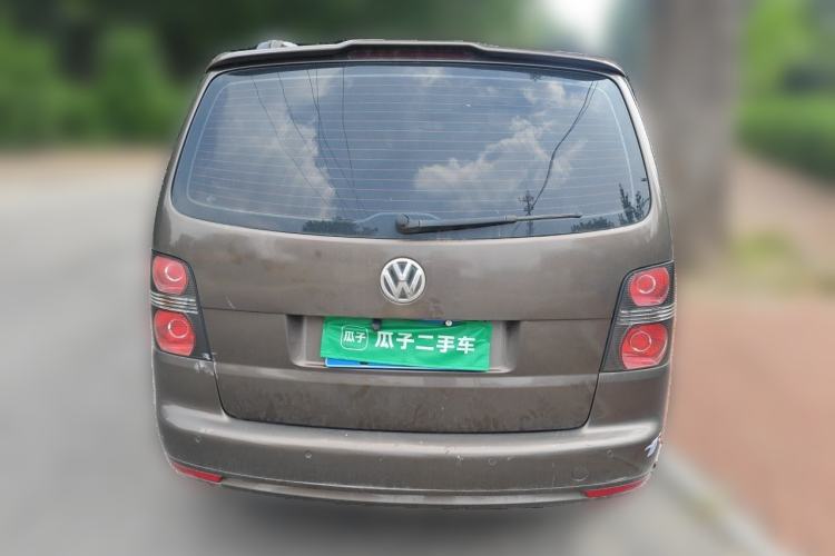 Used Volkswagen Touran 2011 1.4T Manual ZhiShang Edition 5-seater Rear