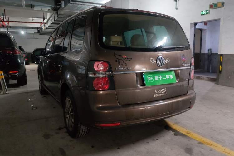 Used Volkswagen Touran 2011 1.4T DSG ZhiZhen Edition 5 Seats Rear Left 45 Deg