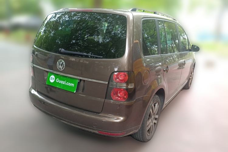 Used Volkswagen Touran 2011 1.4T Manual ZhiZhen Edition 5 Seats Rear Right 45 Deg