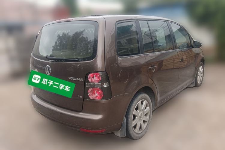 Used Volkswagen Touran 2011 1.4T Manual ZhiShang Edition 5-seater Rear Right 45 Deg