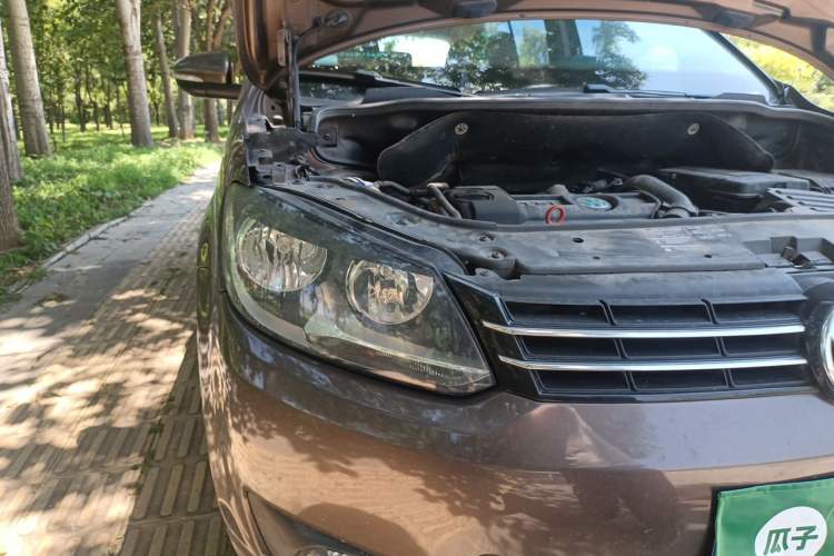 Used Volkswagen Touran 2011 1.4T DSG Zhiya Edition 5 Seats Right Front Headlight