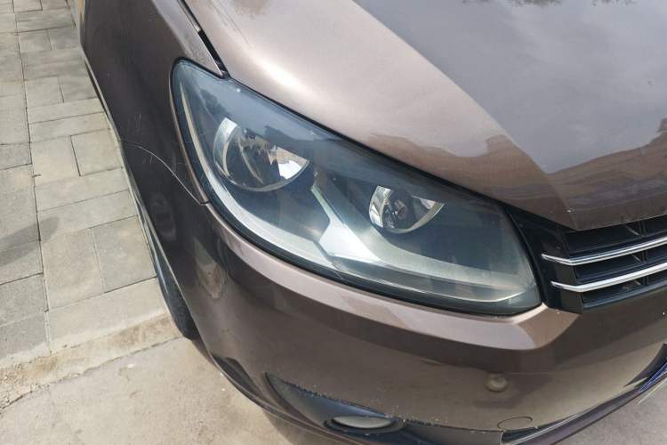 Used Volkswagen Touran 2011 1.4T DSG Zhiya Edition 5 Seats Right Front Headlight