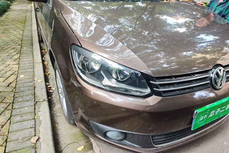 Used Volkswagen Touran 2011 1.4T DSG Zhiya Edition 5 Seats Right Front Headlight