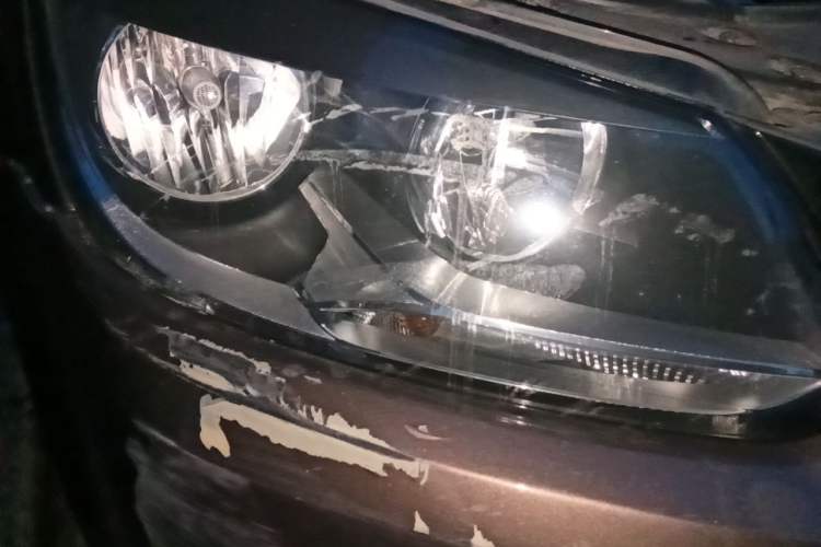 Used Volkswagen Touran 2011 1.4T DSG Zhiya Edition 5 Seats Right Front Headlight