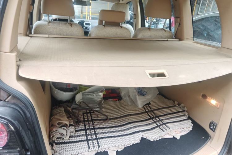 Used Volkswagen Touran 2011 1.4T Manual ZhiShang Edition 5-seater Trunk