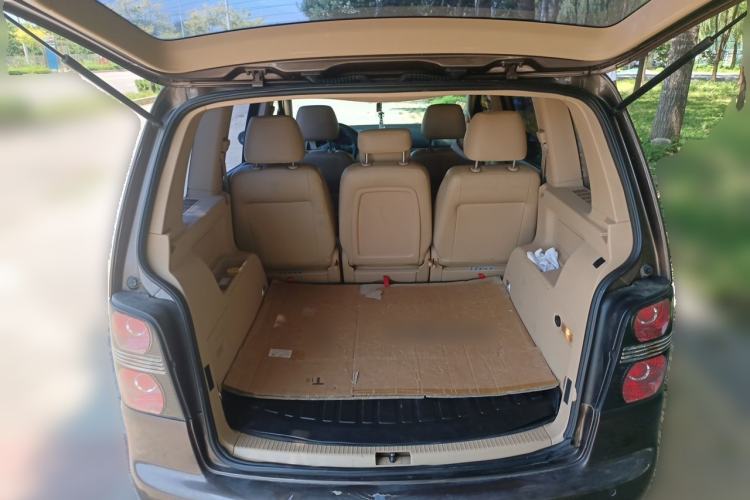 Used Volkswagen Touran 2011 1.4T DSG Zhiya Edition 5 Seats Trunk