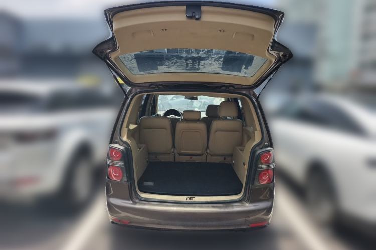 Used Volkswagen Touran 2011 1.4T DSG Zhiya Edition 5 Seats Trunk
