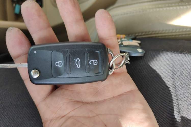 Used Volkswagen Touran 2011 1.4T Manual Zhiya Edition 5 Seats Vehicle Key