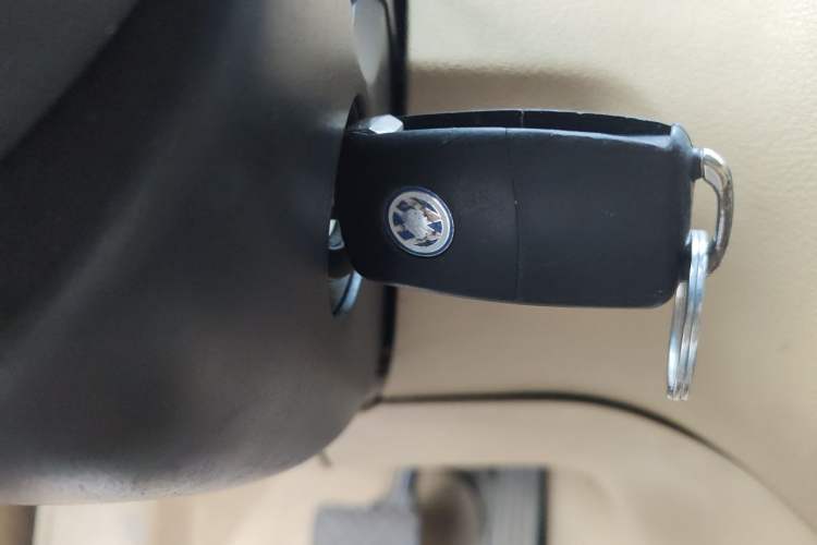 Used Volkswagen Touran 2011 1.4T DSG Zhiya Edition 5 Seats Vehicle Key