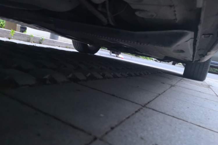 Used Volkswagen Touran 2011 1.4T DSG Zhiya Edition 5 Seats Chassis Rear Right