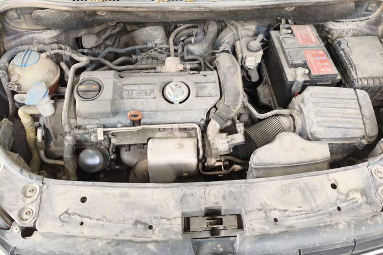 Used Volkswagen Touran 2011 1.4T Manual ZhiShang Edition 5-seater Engine Bay