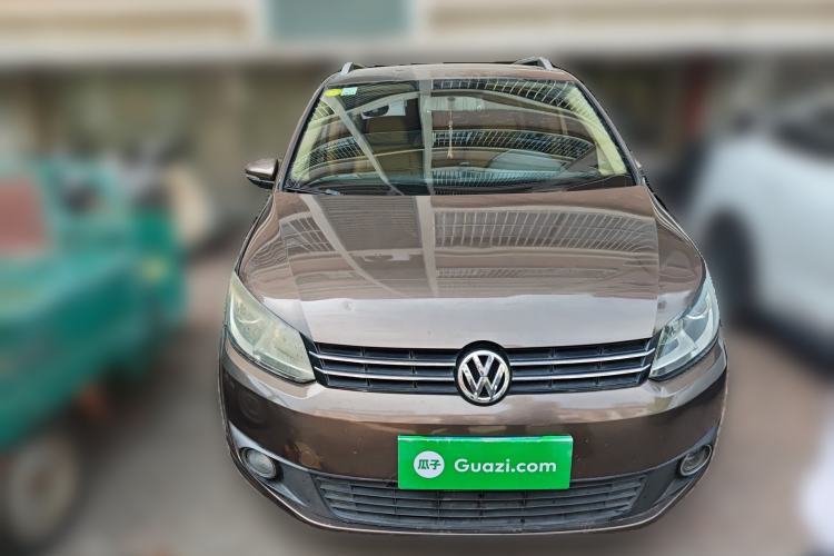 Used Volkswagen Touran 2011 1.4T Manual ZhiShang Edition 5-seater Front