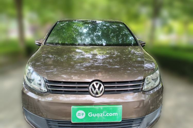 Used Volkswagen Touran 2011 1.4T Manual ZhiShang Edition 5-seater Front
