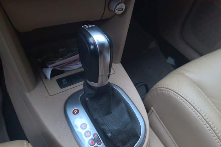 Used Volkswagen Touran 2011 1.4T DSG Zhiya Edition 5 Seats Gear Lever