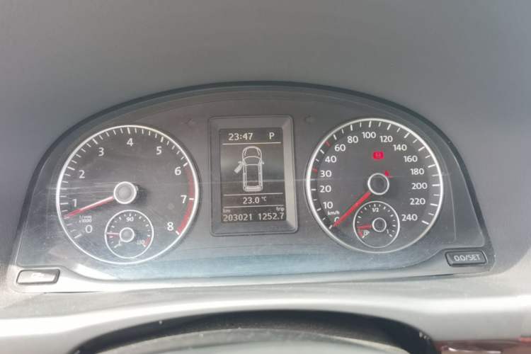 Used Volkswagen Touran 2011 1.4T DSG ZhiZhen Edition 5 Seats Instrument Cluster
