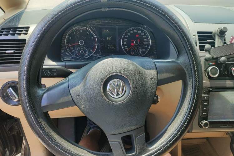 Used Volkswagen Touran 2011 1.4T Manual Zhiya Edition 5 Seats Instrument Cluster