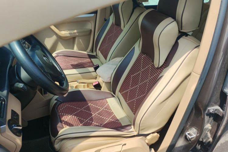 Used Volkswagen Touran 2011 1.4T Manual Zhiya Edition 5 Seats Left Front Seat