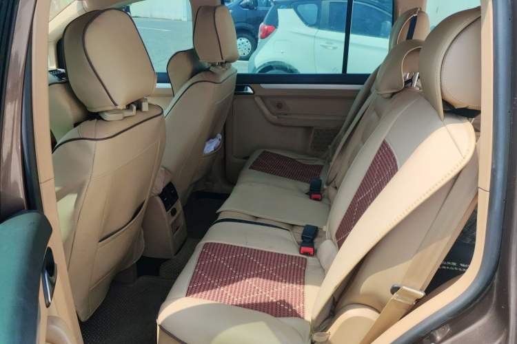 Used Volkswagen Touran 2011 1.4T Manual Zhiya Edition 5 Seats Left Rear Seat